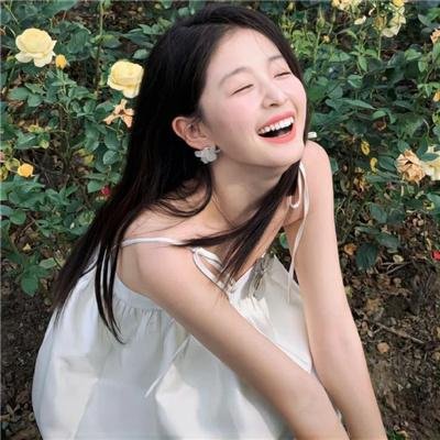 金牌客服董董恩